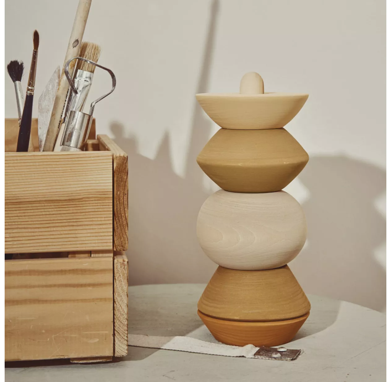 Sculpture à Empiler Big Ball - Ocre – Image 2